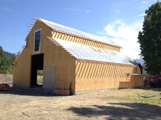 sips-barn-roof-raycore-strauss.jpg
